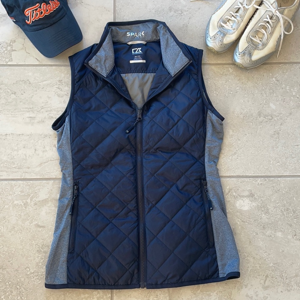 Cutter & Buck LT WT Sandpoint Quilted Golf Vest